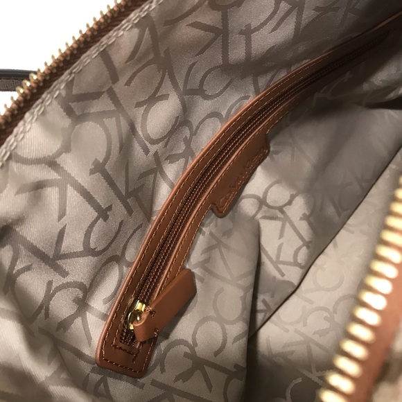 Calvin Klein NWT Logo Monogram Purse Multi-Strap - Picture 4 of 8